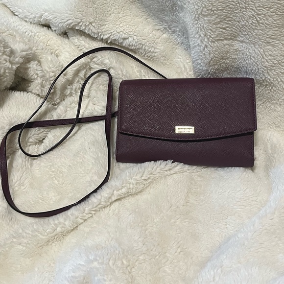 kate spade Handbags - Kate spade cross body bag